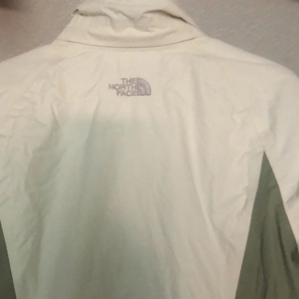 The North Face winter coat p2422 - Picture 7 of 12
